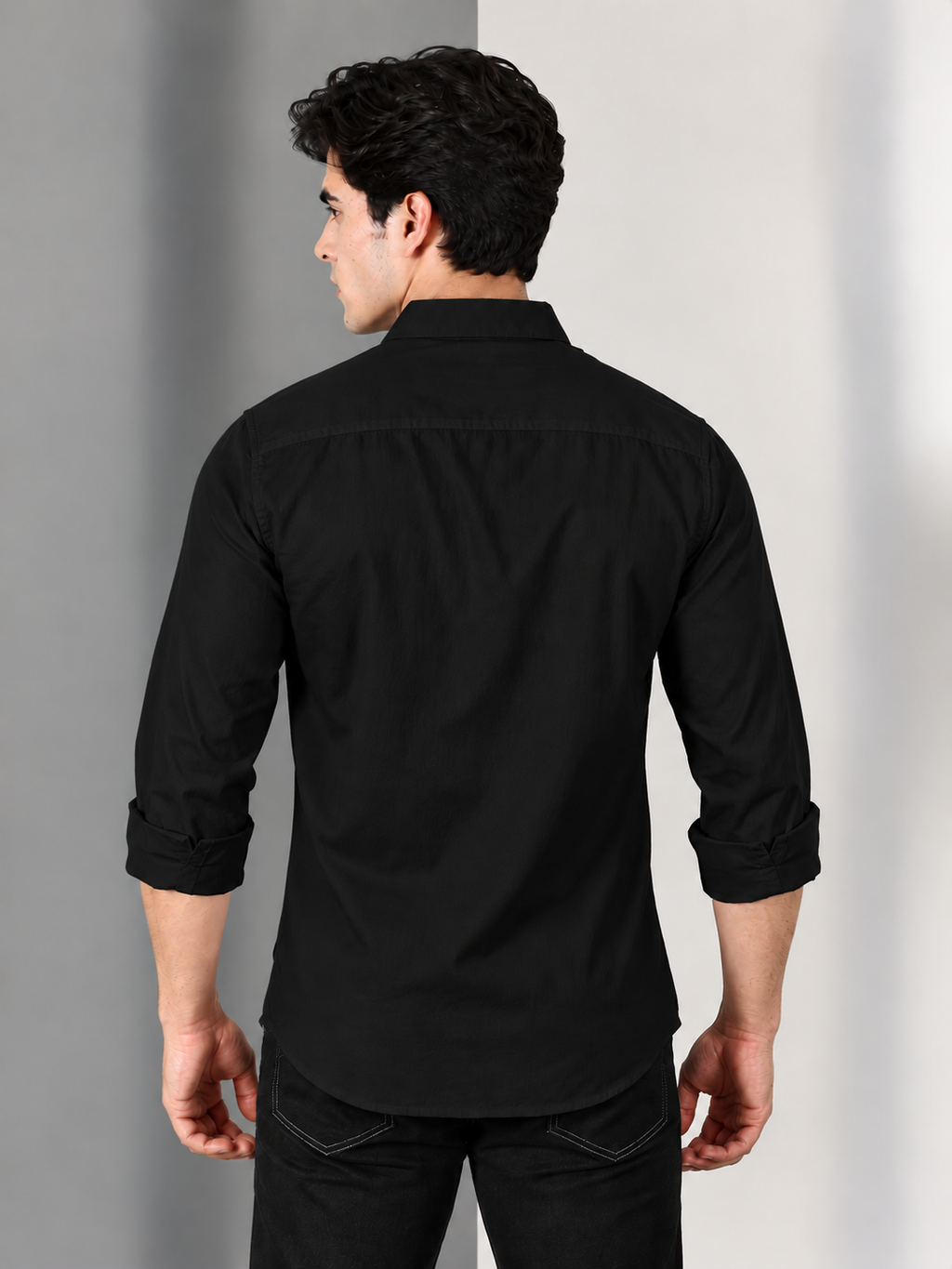 The Icebreaker Black